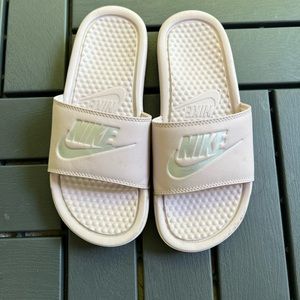 Nike sandals pink